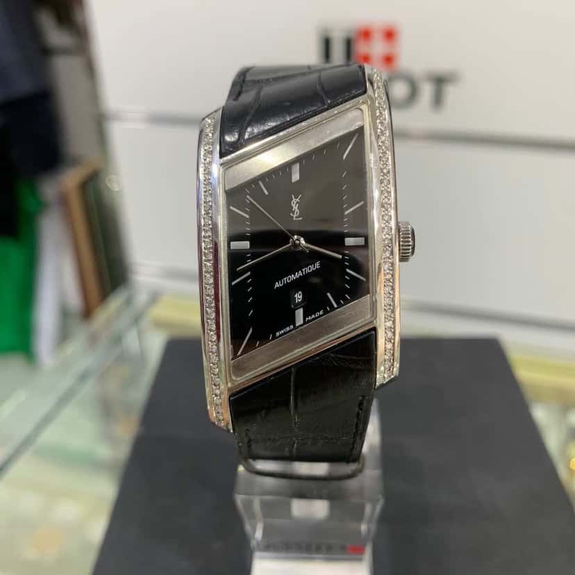 Yves Saint Laurent Vintage Black Very good condition - Back View