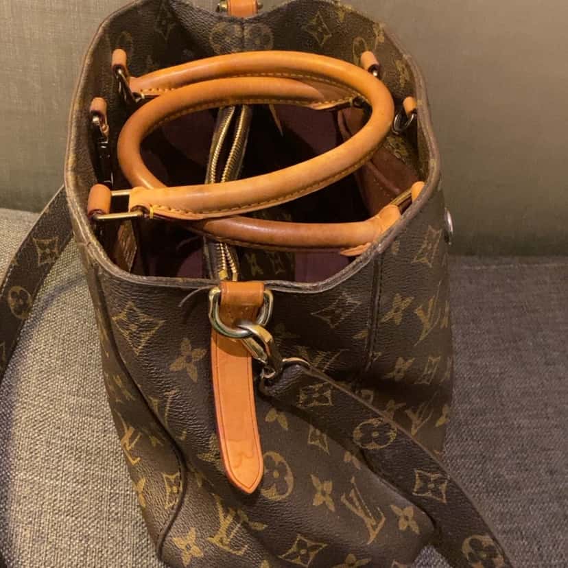 Louis Vuitton Monogram Montaigne MM Brown Canvas Very good condition - Back View