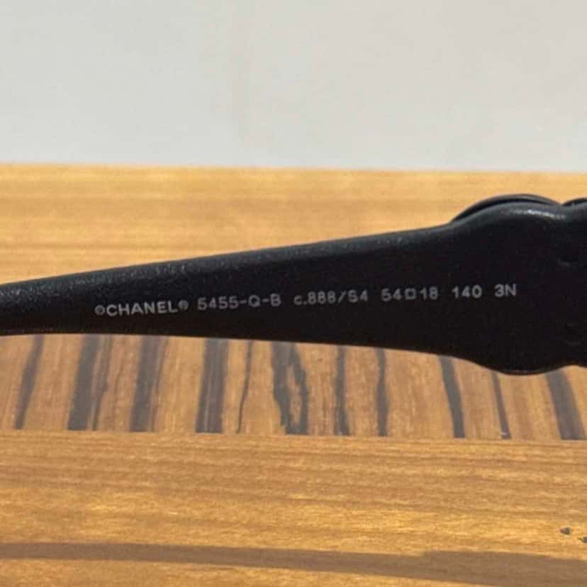 Chanel 5455Q C888/s4 Black Plastic Very good condition - Back View