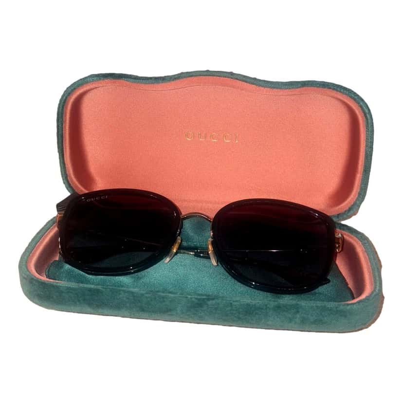 Gucci Gucci Oversized Cat Eye Black Gold Sunglasses Black Good condition - Back View