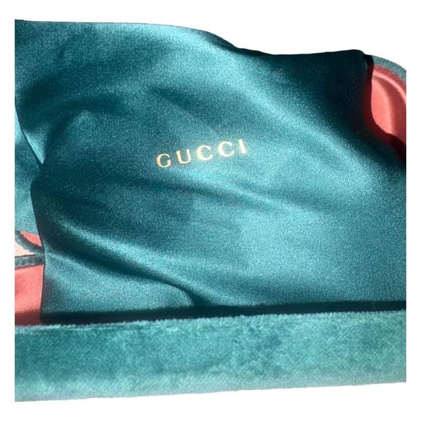 Gucci Gucci Oversized Cat Eye Black Gold Sunglasses Black Good condition - Box View