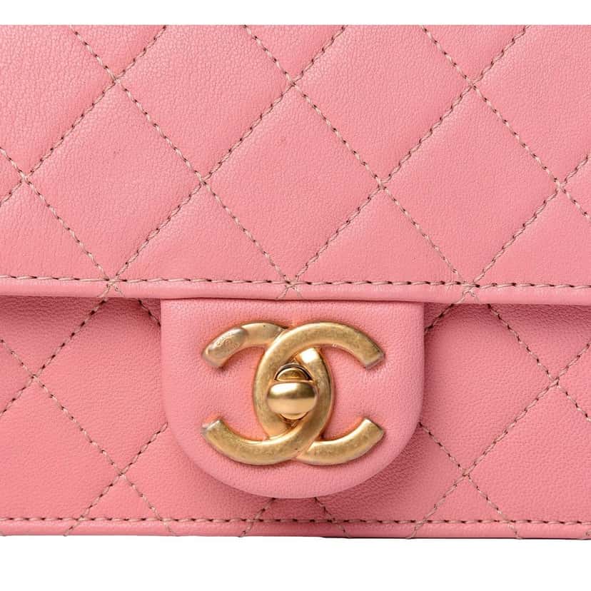 Chanel Chanel Pink Quilted Lambksin Pearl Chain Crossbody Handbag Pink Leather Good condition - Model View