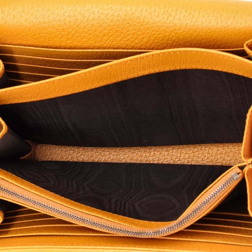 Gucci Gucci GG Marmont Raffia Wallet on Chain in Orange and Beige Orange Leather Good condition - Box View