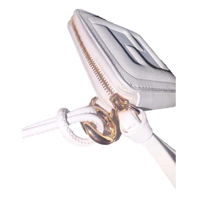 Fendi Fendi FF Cube Embossed Small Zip Wallet Bianco White Leather with Strap White Leather Never worn - Model View