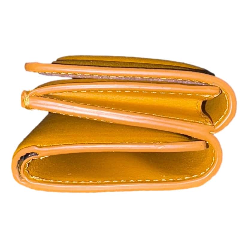 Fendi Fendi FF Cube Embossed Logo Oro Yellow Leather Trifold Yellow Leather Never worn - Inside View