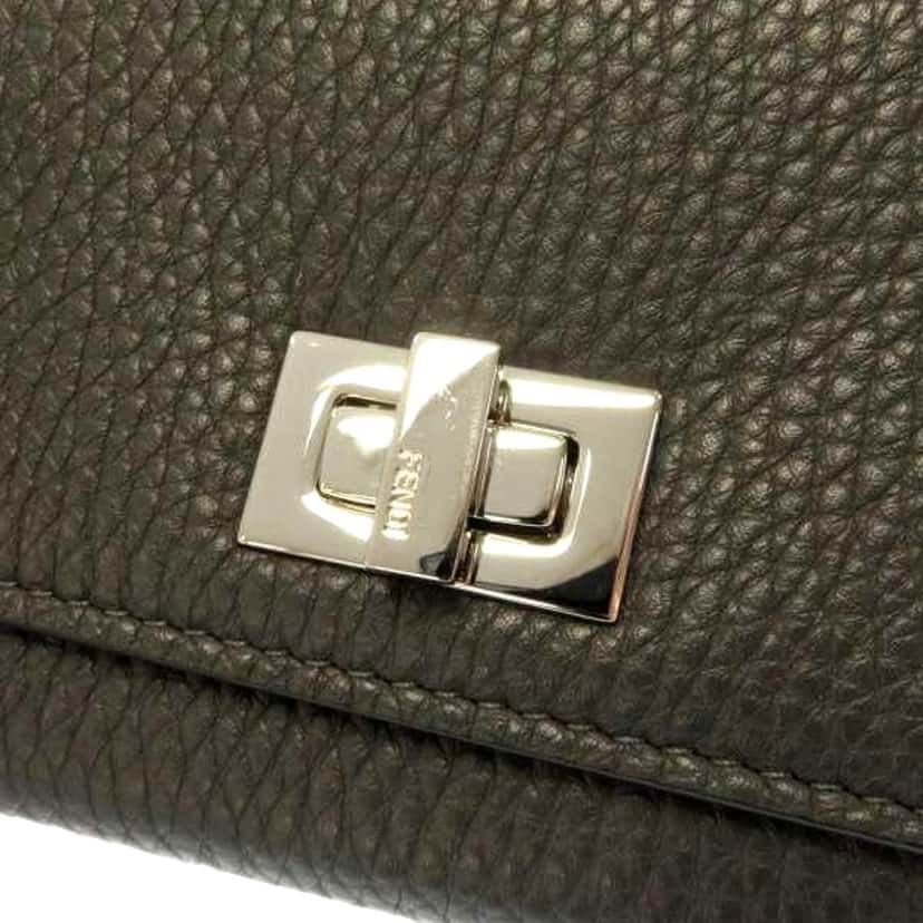 Fendi Fendi Peekaboo Turn Lock Black Grained Leather Continental Long Wallet Silver Hardware Green Leather Never worn - Inside View