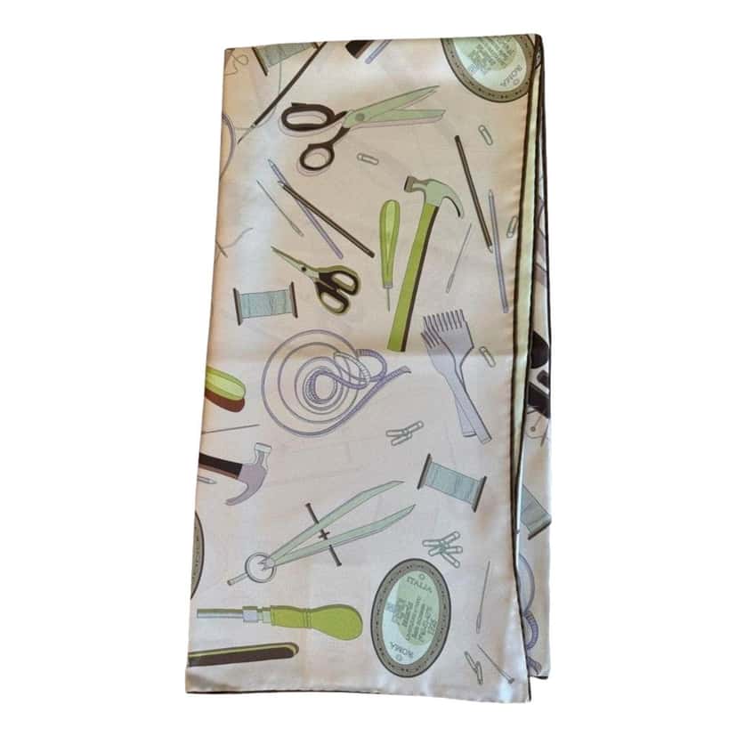 Fendi Fendi Multi-Color Graphic Print Silk Scarf Malva Multicolor Green Silk Never worn - Front View
