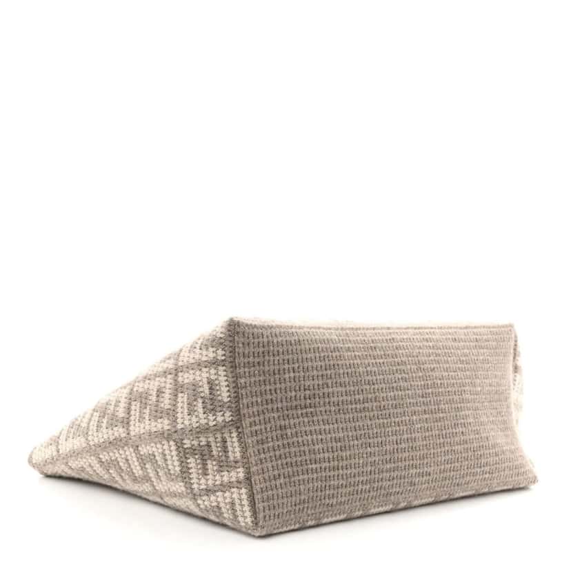 Fendi Fendi FF Tortora Gray Knitted Cashmere Wool Large Shopper Tote Bag Other Canvas Never worn - Model View