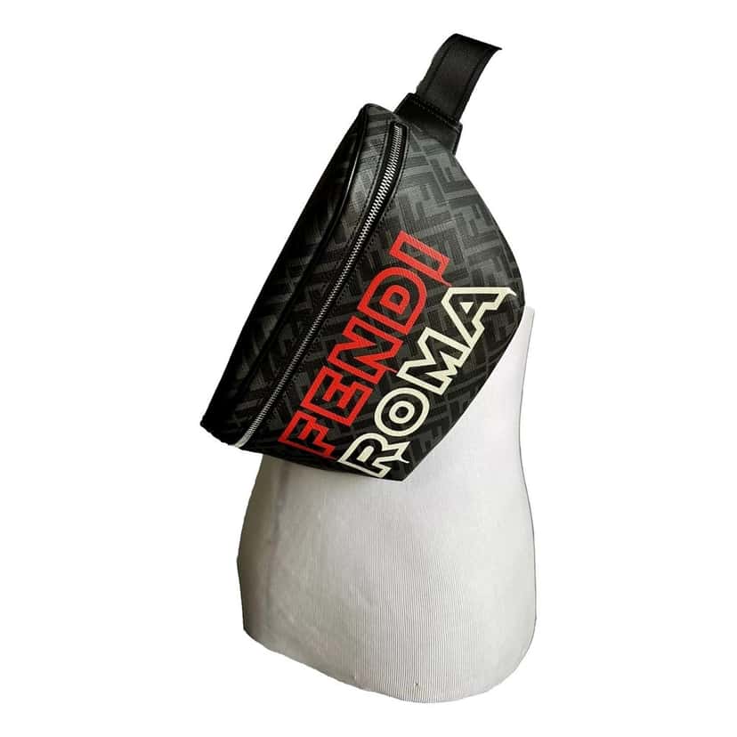 Fendi Fendi Roma Fendigraphy Nero and Rosso Leather Belt Bag Black Leather Never worn - Model View