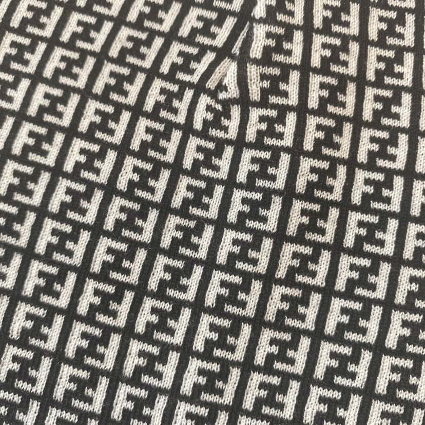 Fendi Fendi FF Print Nero and Bianco Knitted Wool Beanie Black Wool Never worn - Model View