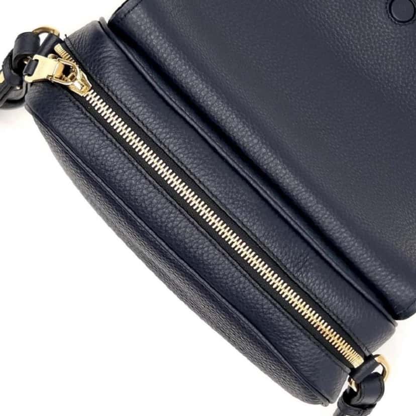 Prada Prada Vitello Phenix Baltico Blue Leather Flap Medium Crossbody Bag Blue Leather Good condition - Model View