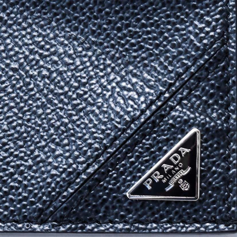 Prada Prada Vitello Micro Grain Navy Triangle Logo Cardholder Wallet Navy Leather Never worn - Model View