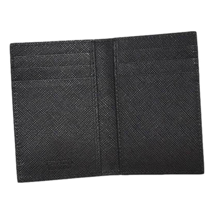 Prada Prada Mens Saffiano Leather Vertical Card Black Holder Bifold Wallet Black Canvas Good condition - Model View