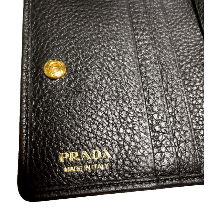 Prada Prada Vitello Grain Nero Black Bifold ID Holder Snap Wallet Black Leather Never worn - Model View
