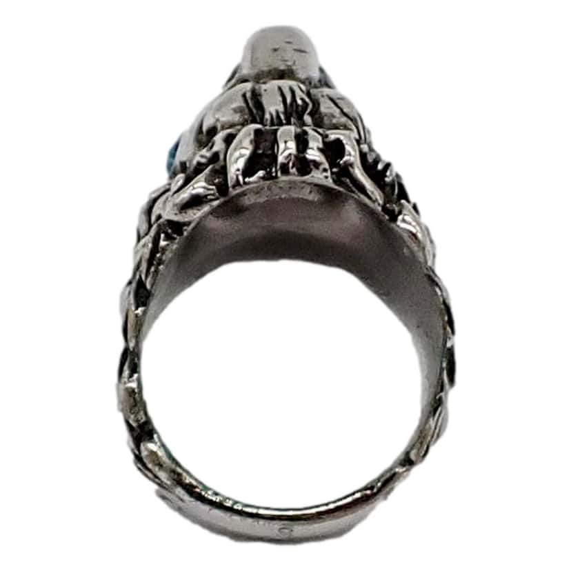 Gucci Gucci Lion Head Motif Silver Ring Crystal Size 13 Silver Satin Never worn - Model View