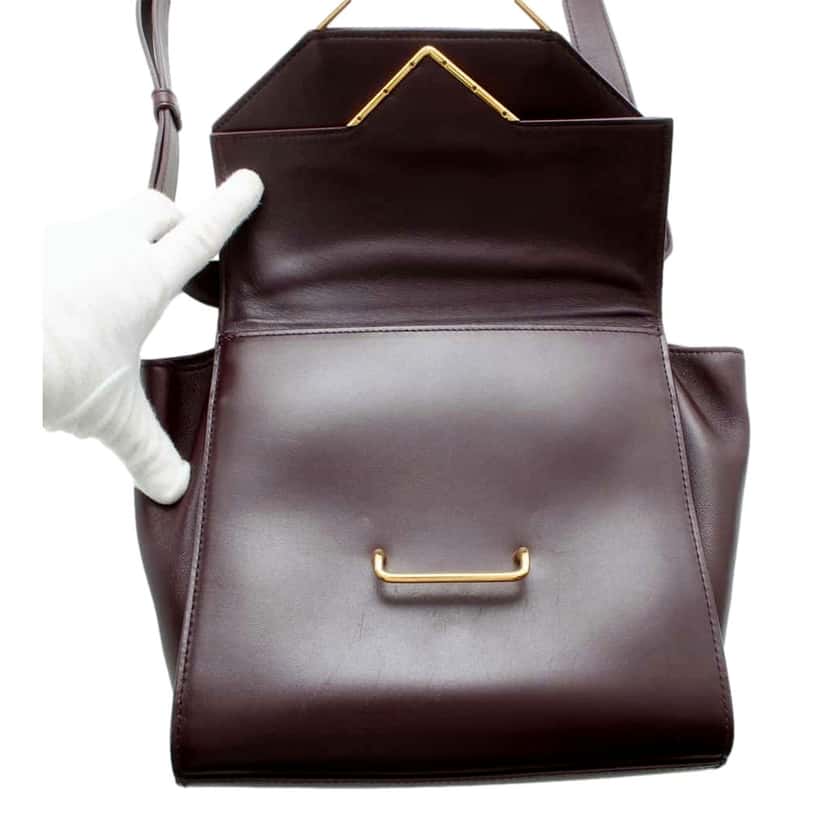 Bottega Veneta Bottega Veneta The Clip Grape Purple Calfskin Leather Shoulder Crossbody Bag Purple Leather Never worn - Model View