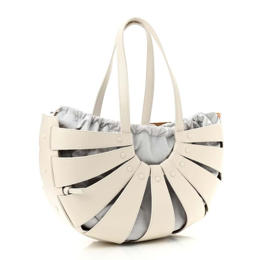 Bottega Veneta Bottega Veneta The Shell Bag Frost White French Calfskin Shoulder Bag White Leather Never worn - Back View