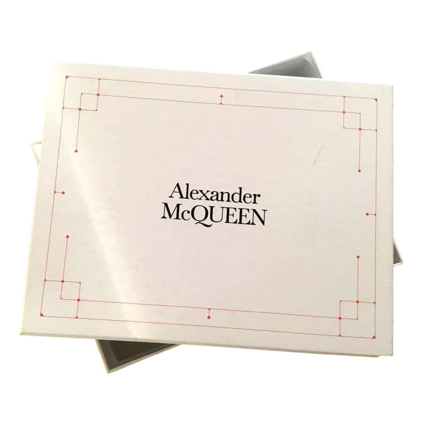 Alexander McQueen Alexander McQueen Curve Soft Ivory Black Calfskin Bucket Bag White Leather Never worn - Box View