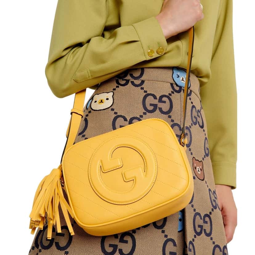 Gucci Gucci Blondie GG Patch Yellow Leather Camera Crossbody Bag Diagonal Stitching Yellow Leather Never worn - Model View