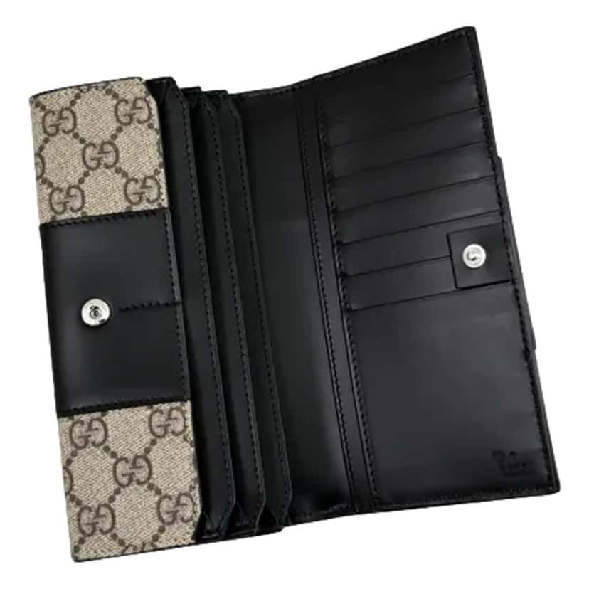 Gucci Gucci GG Supreme Canvas Leather Long Wallet Brown Canvas Never worn - Model View