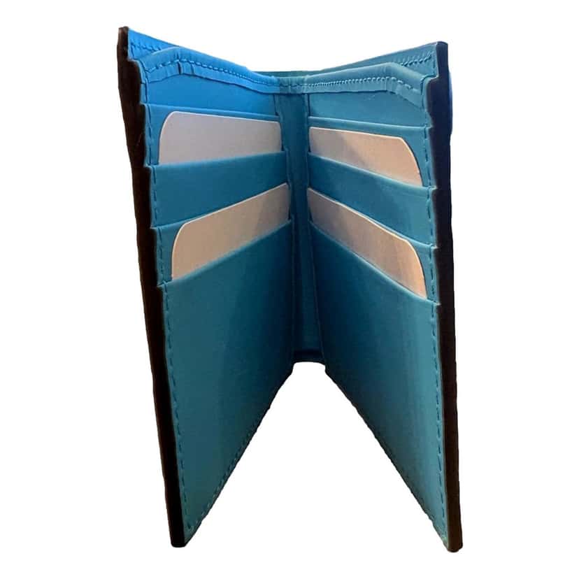 Gucci Gucci GG Embossed Leather Bifold Wallet in Neon Blue Rubber Effect Finish Blue Leather Never worn - Box View