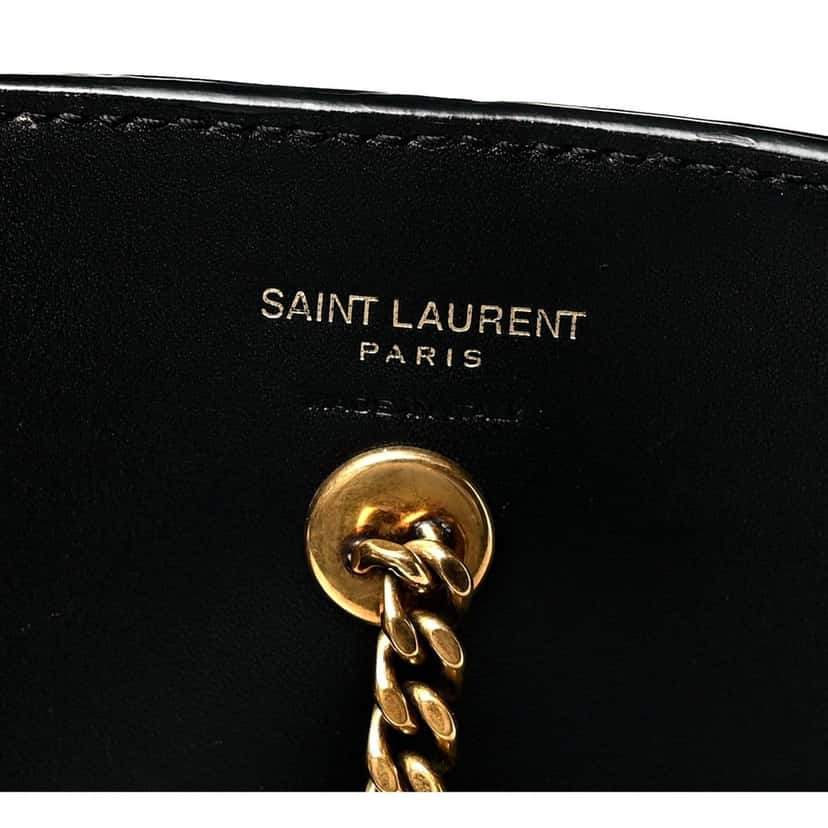 Saint Laurent Saint Laurent Maxi Ring Handle Tote in Black Smooth Leather with Gold-Tone Ring Hardware Large Black Leather Never worn - Model View