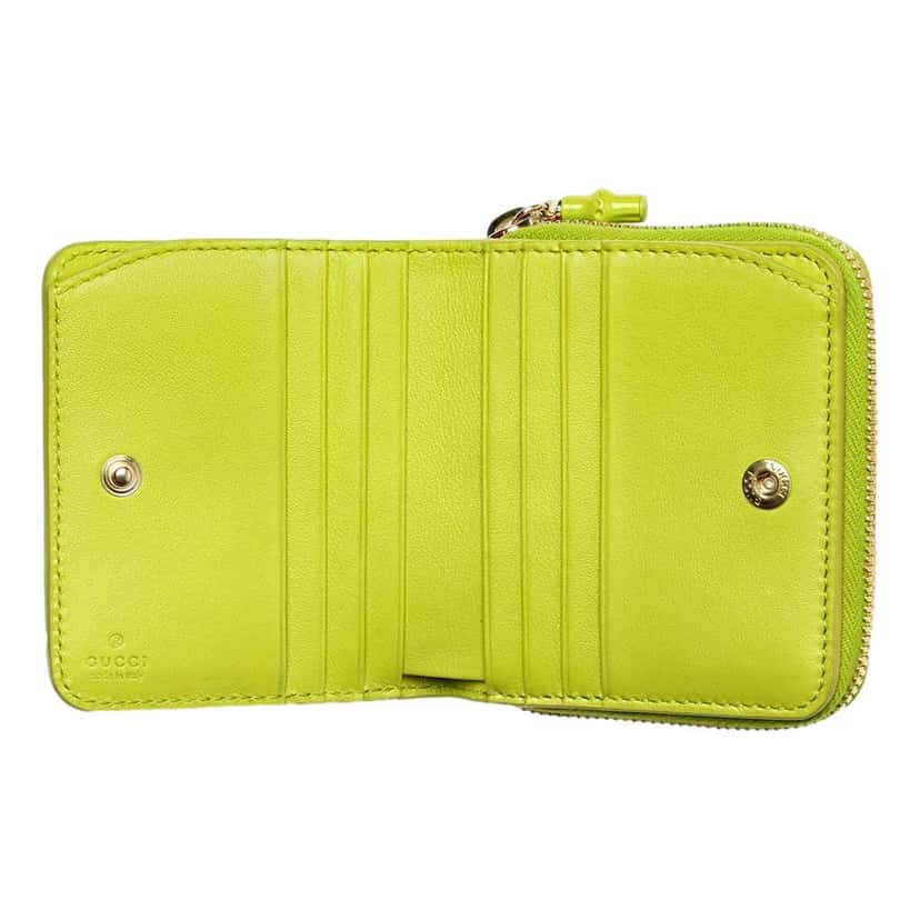 Gucci Gucci Bamboo Series Lime Green Leather Zip Around Bifold Wallet Green Leather Never worn - Model View