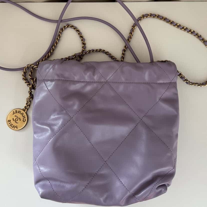 Chanel Chanel 22 Purple Leather Never worn - Back View