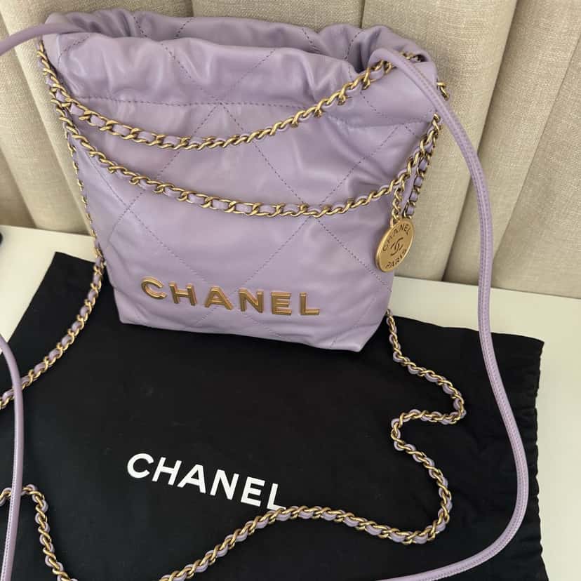Chanel Chanel 22 Purple Leather Never worn - Box View