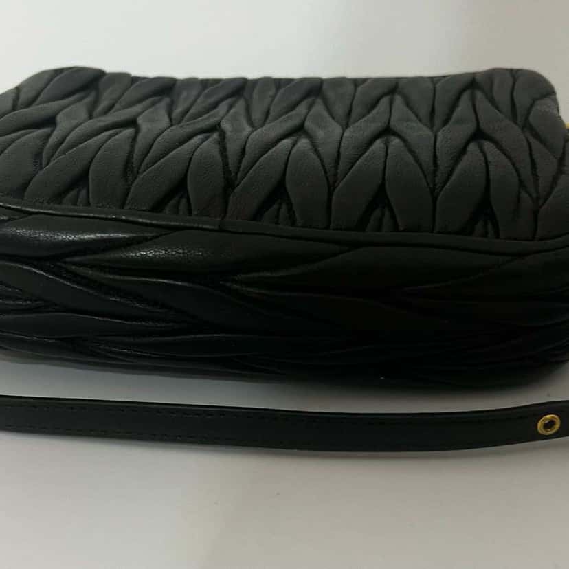 Miu Miu Matelasse Black Leather Metal Very good condition - Inside View
