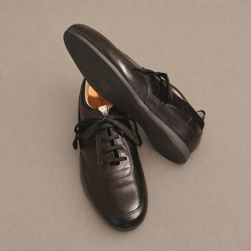Unsigned -Sneakers- Silvano Lattanzi- Black Leather Never worn - Model View