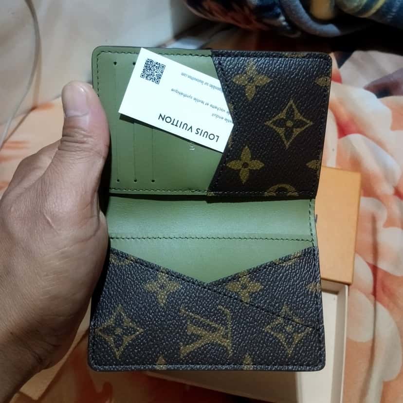 Louis Vuitton CC Holder Camel Leather Never worn, with tag - Back View