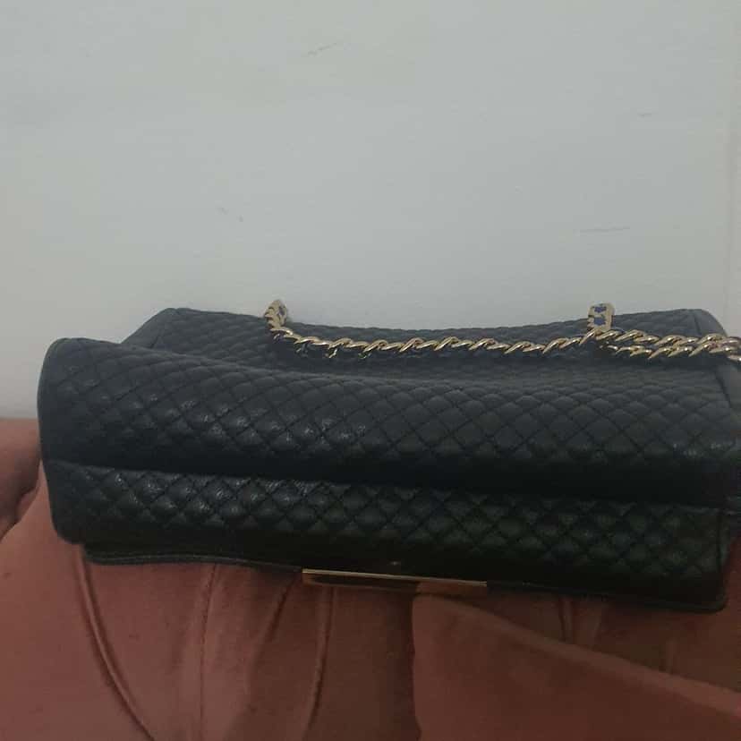 Carolina Herrera Classic Black Leather Very good condition - Inside View