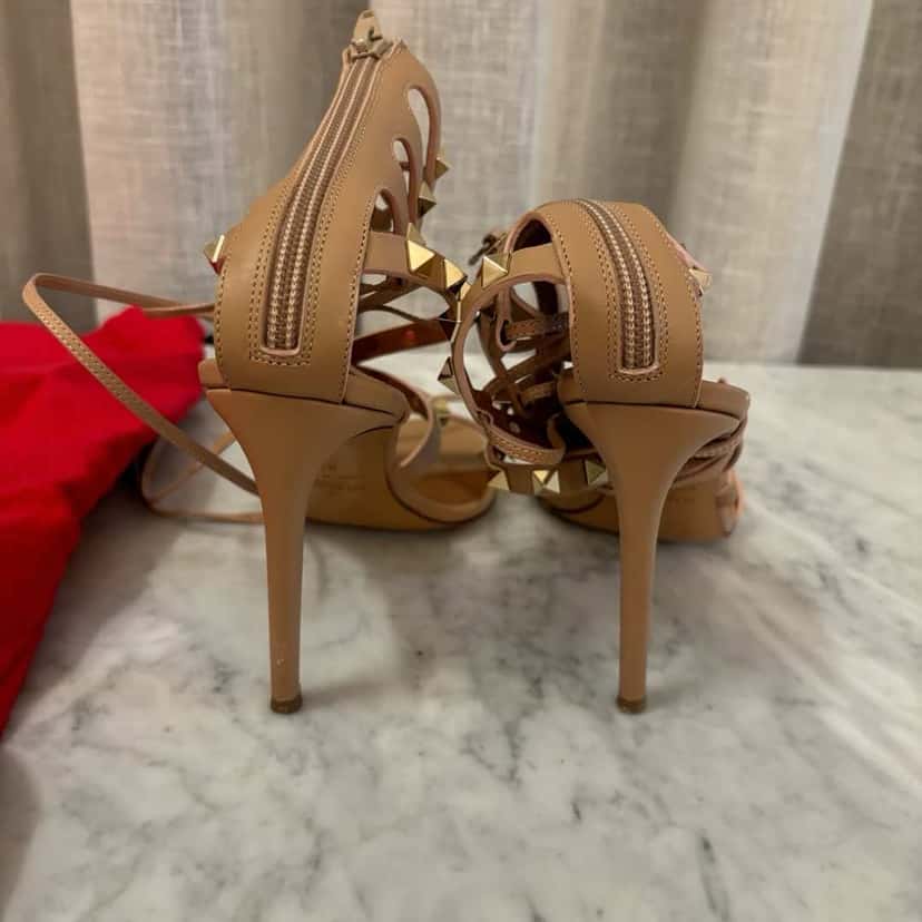 Valentino Garavani Rockstud Gladiator Heel Sandals Beige Leather Very good condition - Back View