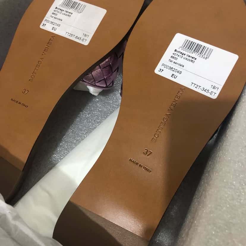 Bottega Veneta Intrecciato Flat Sandals Purple Leather Never worn - Back View