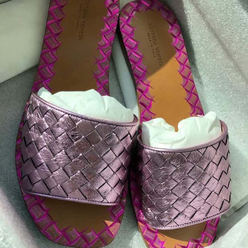 Bottega Veneta Intrecciato Flat Sandals Purple Leather Never worn - Inside View