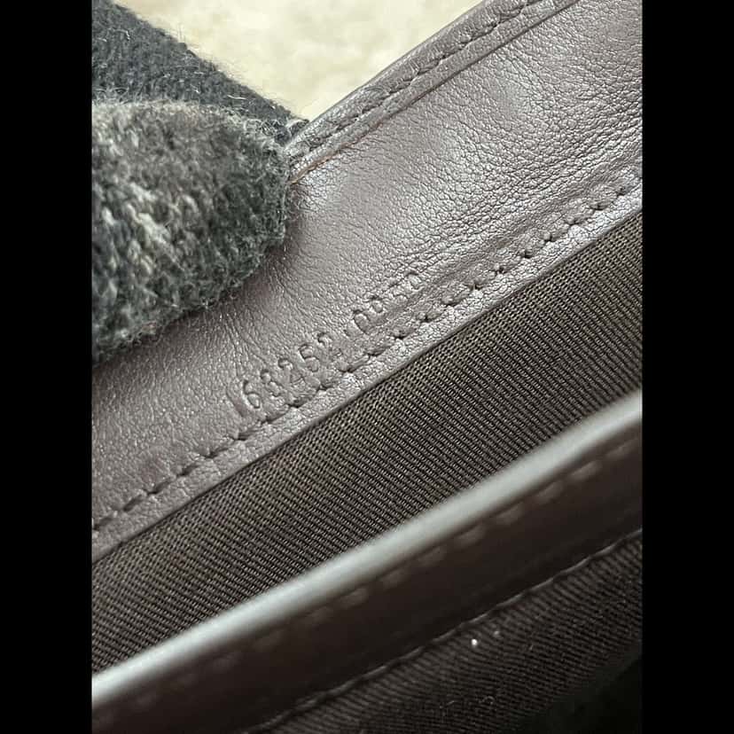 Gucci Guccissima Leather Clutch Bag Brown Leather Good condition - Box View
