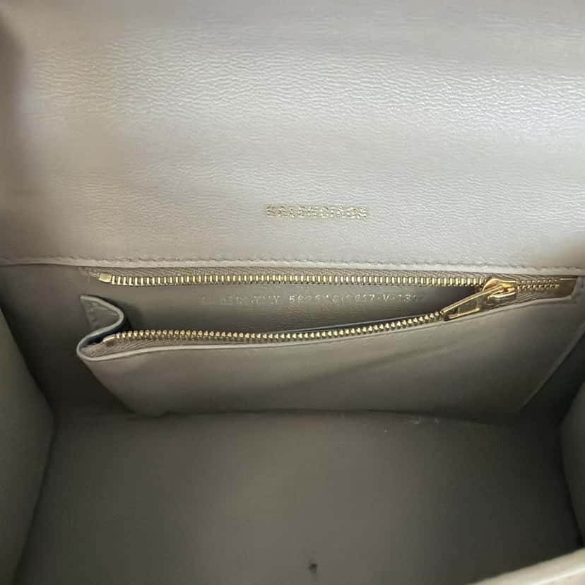 Balenciaga Hourglass Small Beige Leather Very good condition - Model View