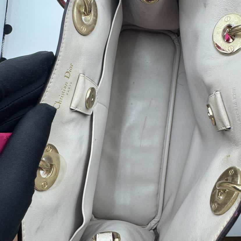 Dior Diorissimo Red Fair condition - Model View
