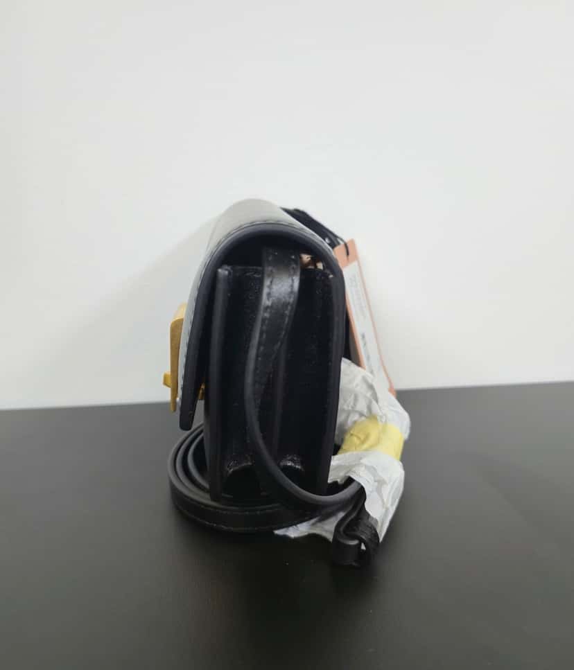 Alaïa Le Papa Mini leather shoulder bag Black Leather Never worn, with tag - Model View