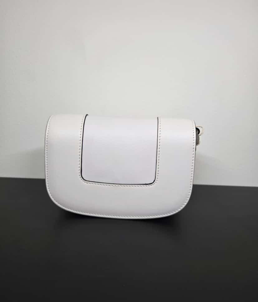 Valentino Garavani White Leather Supervee Shoulder Bag White Leather Never worn, with tag - Inside View