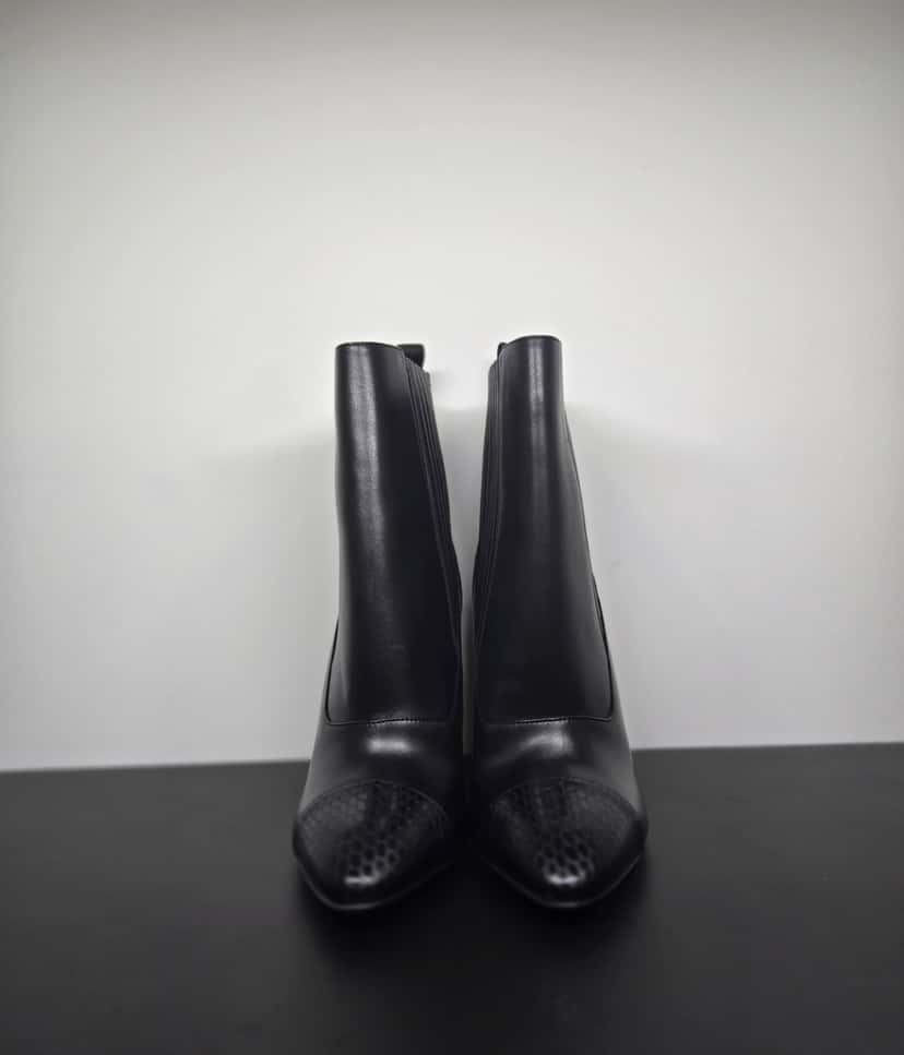 Christian Louboutin Me In The 90S boots Black Leather Never worn - Back View