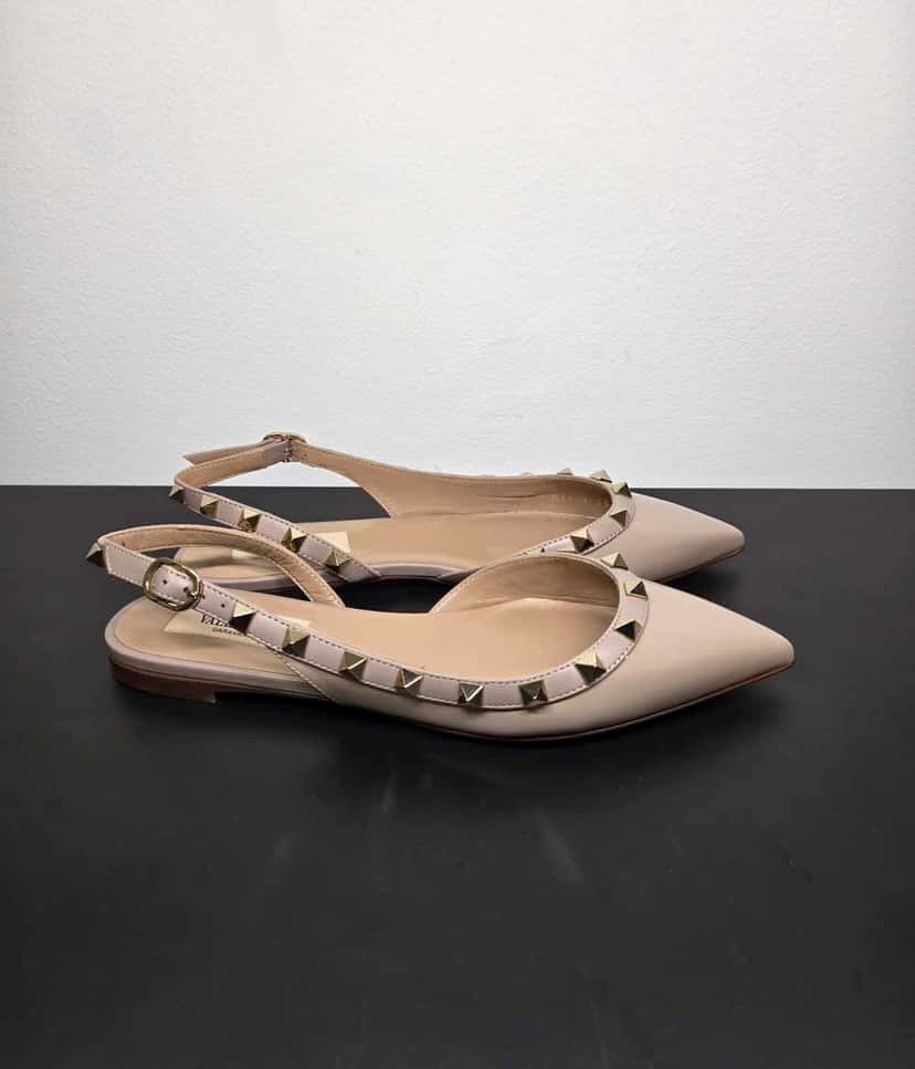 Valentino Rockstud Pointed Toe Slingback Beige Leather Never worn - Inside View