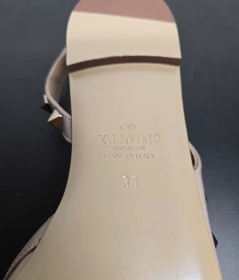 Valentino Rockstud Pointed Toe Slingback Beige Leather Never worn - Model View