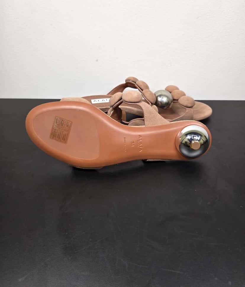 Alaïa Sandals Shoes High Ball Heel Slip Beige Leather Never worn - Box View