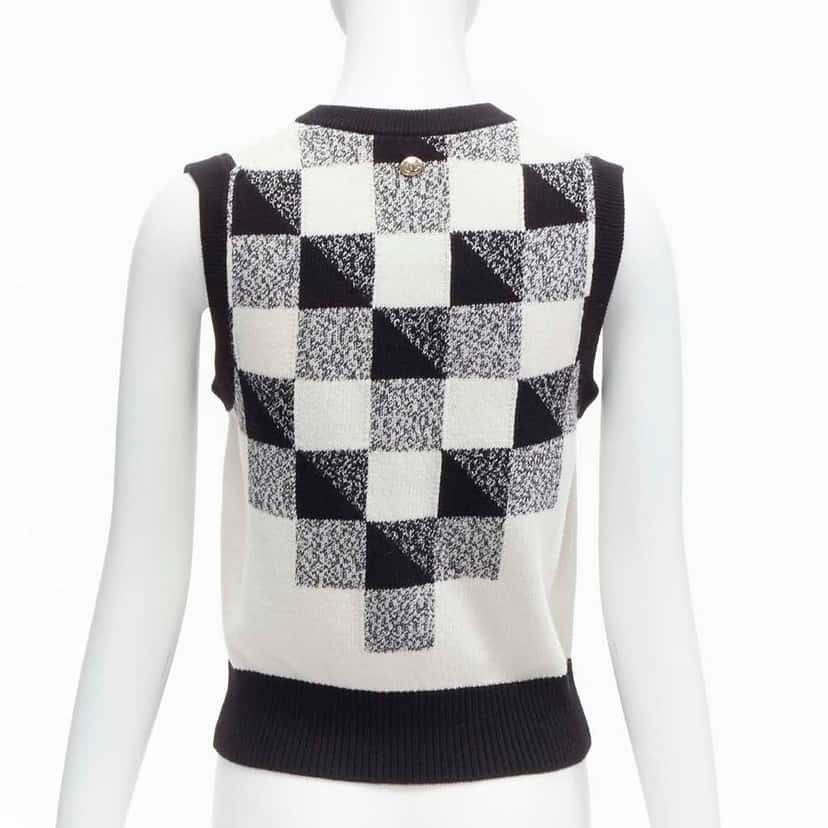 Chanel Check CC Sweater Vest Black Cashmere Never worn - Box View