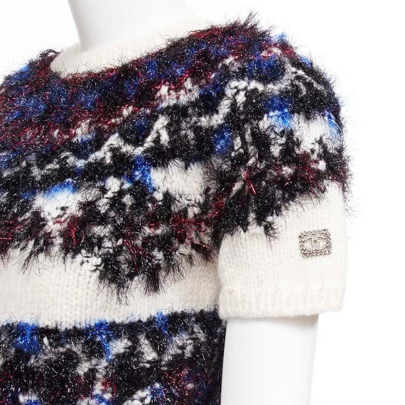 Chanel CC Cropped Sweater Beige Polyamide Never worn - Back View