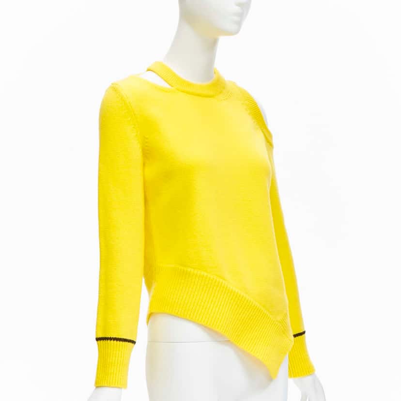 Alexander McQueen Asymmetric Cold Sweater Yellow Wool Never worn - Inside View