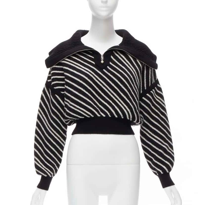 Chanel Stripe CC Sweater Black Cashmere Never worn - Front View