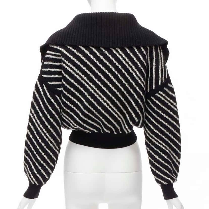 Chanel Stripe CC Sweater Black Cashmere Never worn - Box View
